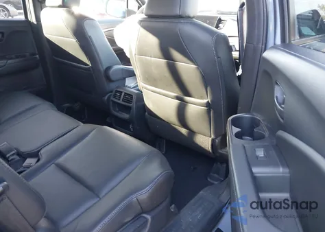 2022 Honda Passport 2Wd Ex-L z USA, uszkodzony, nr VIN 5FNYF7H58NB000122